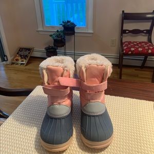 Girls snow boots